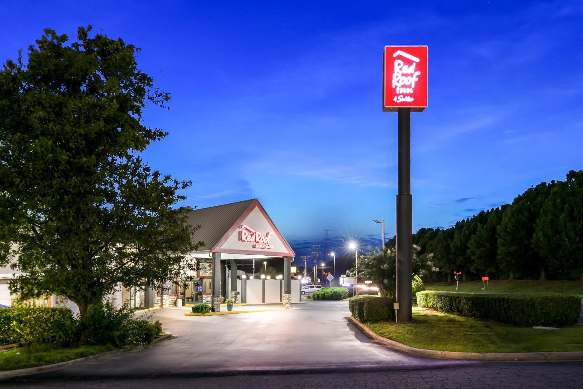 Red Roof Inn & Suites Duncan Extérieur photo