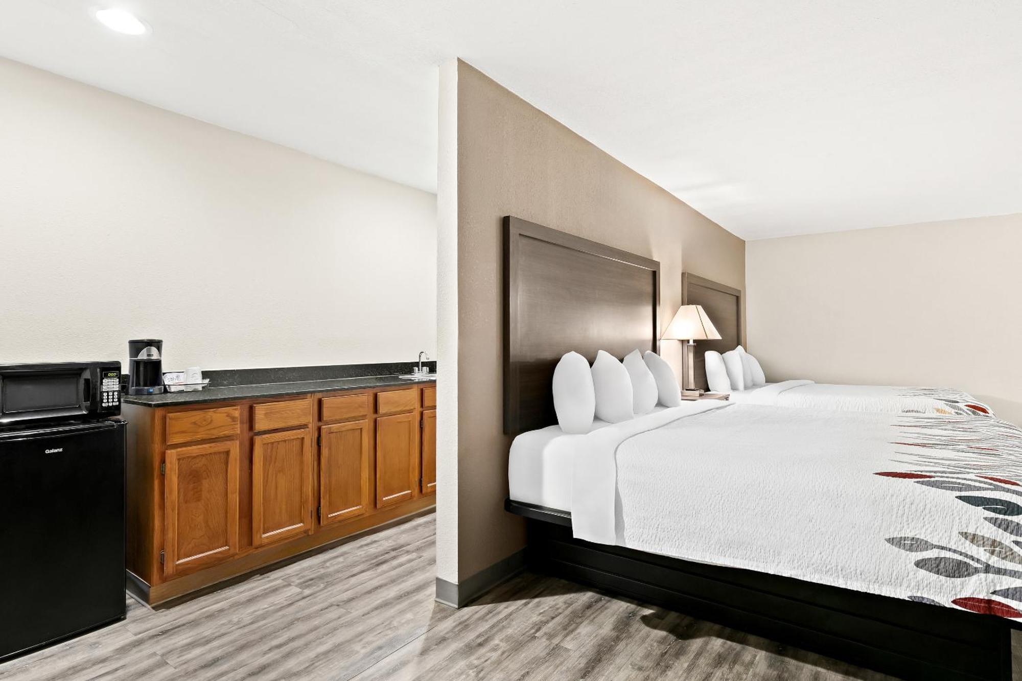 Red Roof Inn & Suites Duncan Extérieur photo